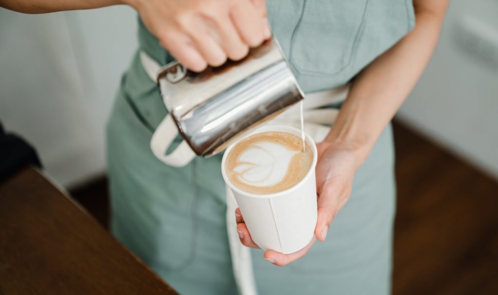 Formation au latte art : pourquoi sauter le pas ?